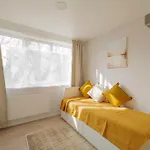Prie Centro Ramybe Tarp Medziu דירה