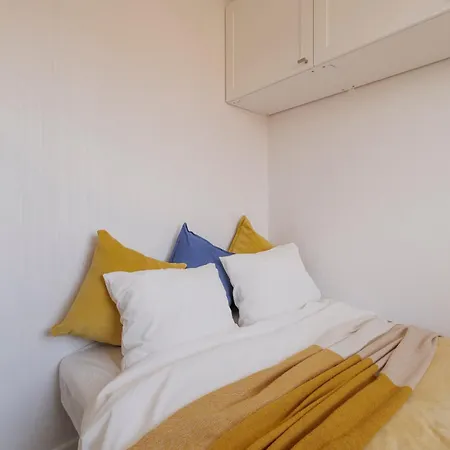 דירה Cozy By The River With Balcony 20min Old Town Free Parking Self Check In