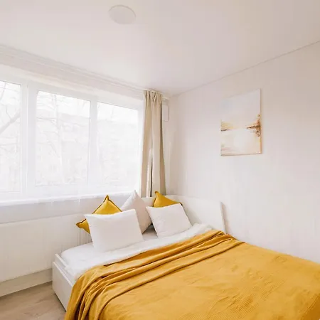 Prie Centro Ramybe Tarp Medziu Apartament Wilno