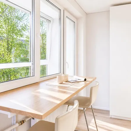 דירה Cozy By The River With Balcony 20min Old Town Free Parking Self Check In