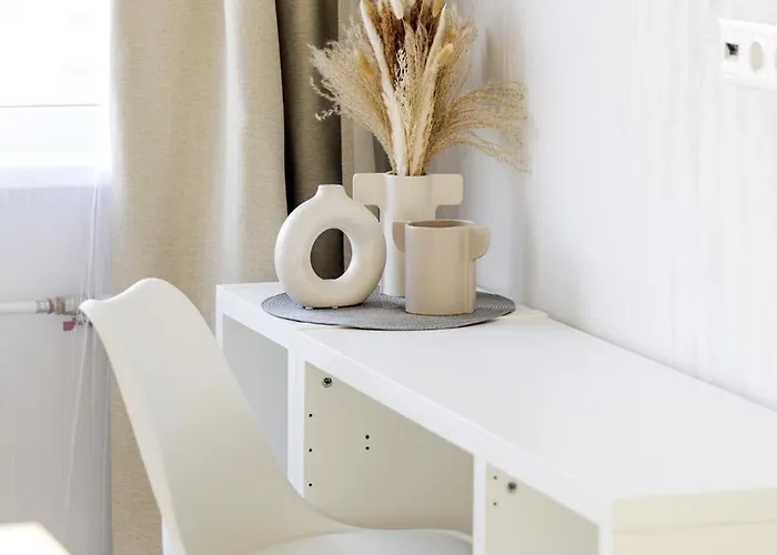 Prie Centro Ramybe Tarp Medziu * Wilno