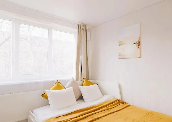 Prie Centro Ramybe Tarp Medziu Apartament Wilno