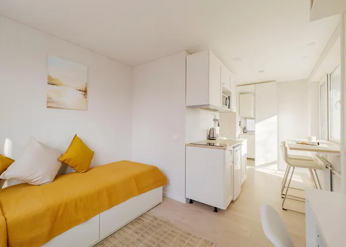 Prie Centro Ramybe Tarp Medziu Apartament Wilno